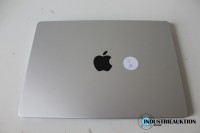 APPLE MacBook