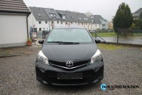 PKW TOYOTA YARIS 1.3VVT-i, EZ 2014, 1.Hd