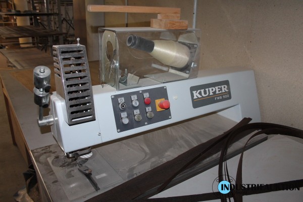 Furnierzusammensetzmaschine KUPER FWS 920