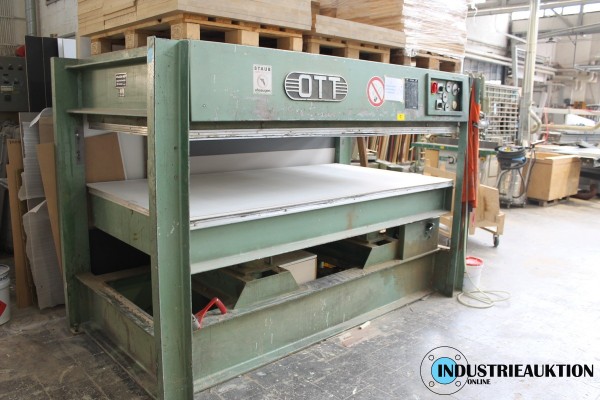 Furnierpresse OTT 300K100